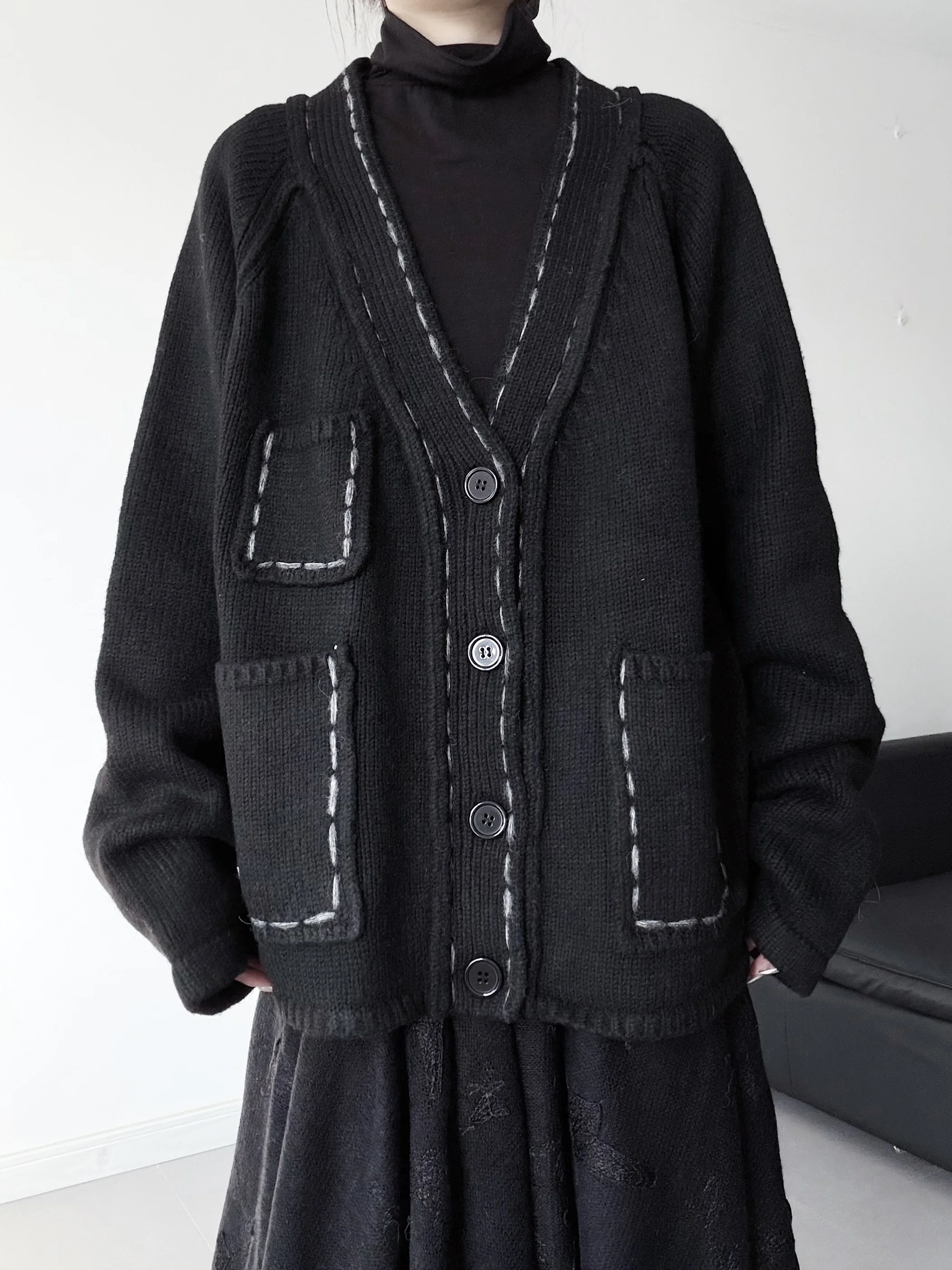 

Thiened Warm Loose Knitted Sweater Coat V-ne Multiple kets Bright Stitch Design k Sle Ciwalk Travel op