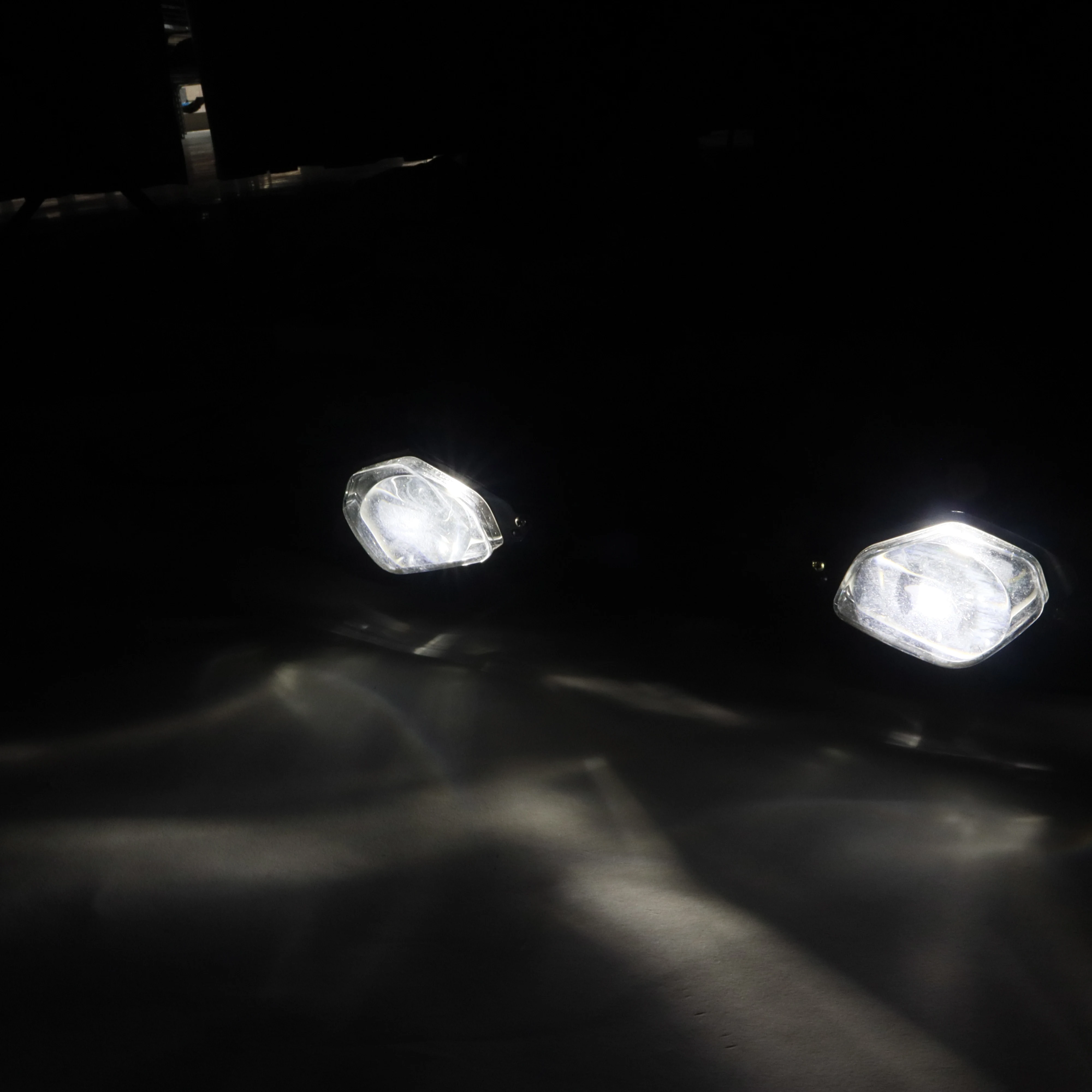 أجزاء الدراجات النارية لياماها YZF R1 LED المصباح عاصي رئيس ضوء YZFR1 2015-2019