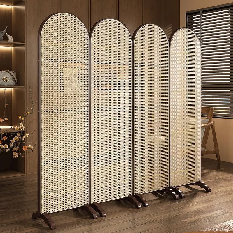 كتلة الخيزران على الطراز الياباني للمنزل، دخول صامت، غرفة معيشة حديثة وبسيطة