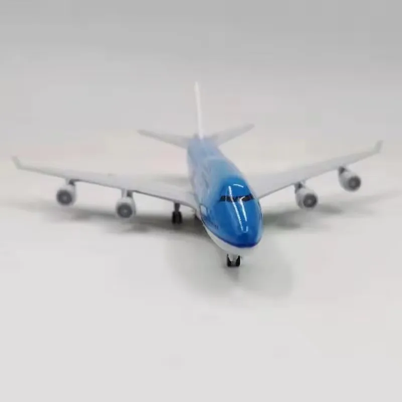 20cm Aircraft KLM Royal Dutch Airlines Boeing 747 with Landing Gear B747 Alloy Plane Model Collection Home Decoration