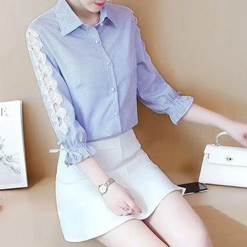 2023 New Summer Fashion Lace Beaded Hollow Lace Lace Lace Three Quarter Button Commuter Casual Stripe Versatile camicia da donna