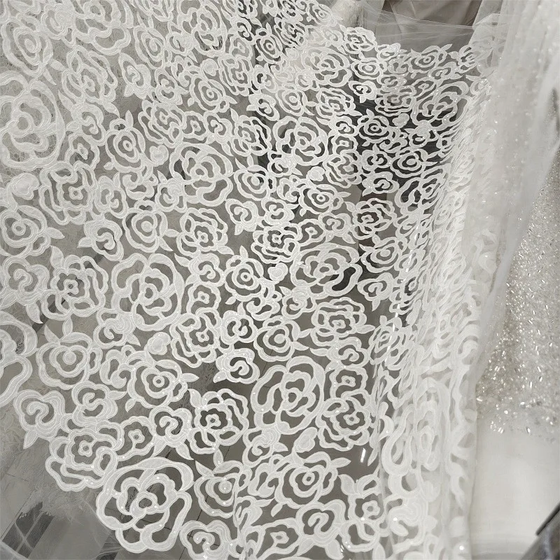 

Новые высококачественные блестки, вышивка розами, кружевная сетка, высококачественная ткань для свадебного платья, аксессуары ручной работы, украшение фона