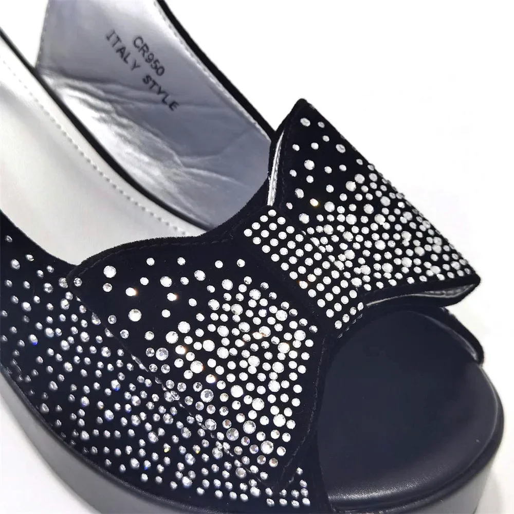 Elegante Schwarze Damen-Sandalen mit Blockabsatz, Plateau, Peeptoe und Strass-Verzierung & Clutch-Tasche Set für Hochzeit, Party und Abendveranstaltungen – Detail 23