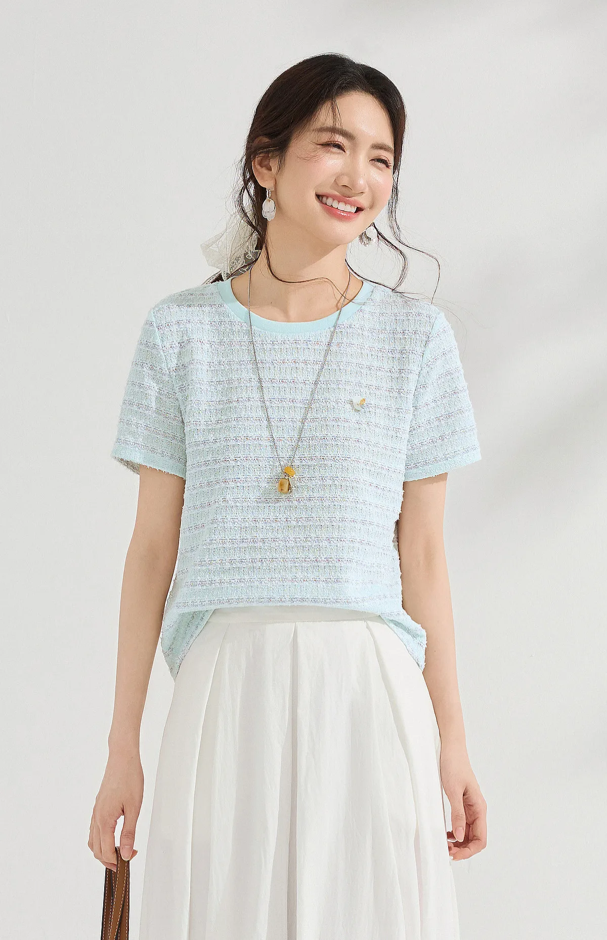 SENTUBILA Vielseitiges geripptes Rundhals-T-Shirt für Damen mit Streifenmuster, Sommer 2026, strukturiertes, gerades Strick-Oberteil, Damenbekleidung Q62TL7174 – Detail 17