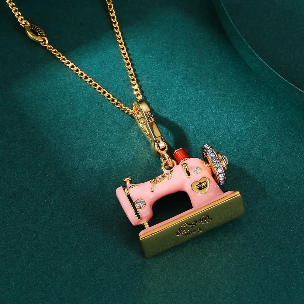collana-con-ciondolo-a-forma-di-macchina-da-cucire-smaltata-rosa-con-cuore-corona-e-fiocco-gioielli-alla-moda-per-donne-e-ragazze-regalo-carino
