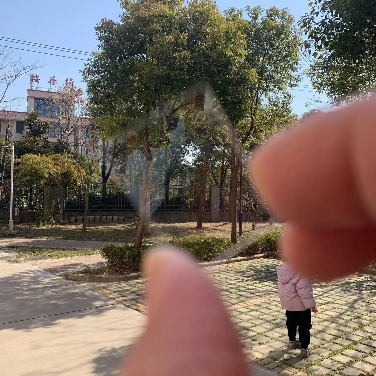 thumb