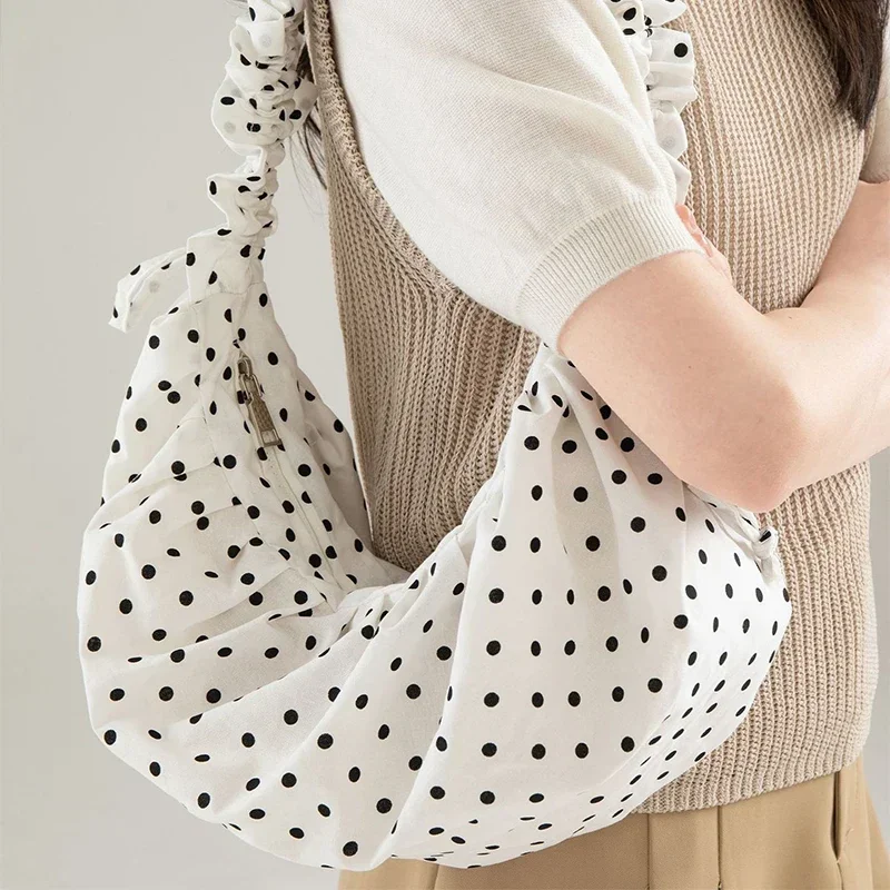 

Polka Dot Shoulder Bag Fashion Black White Pleated Lace Drawstr Dumpling Bag Crossbody Bag Commuting Women Crossbody Bag