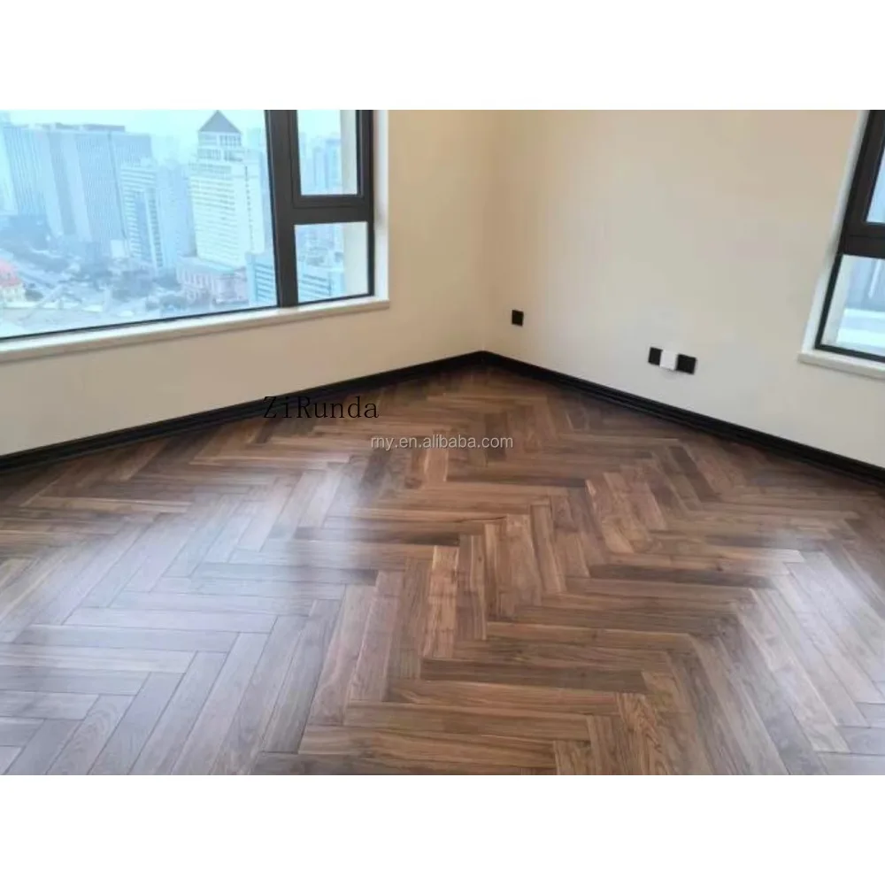 Индивидуальная версия пола из твердой древесины «елочка» из черного ореха, многослойный деревянный пол, паркетный пол