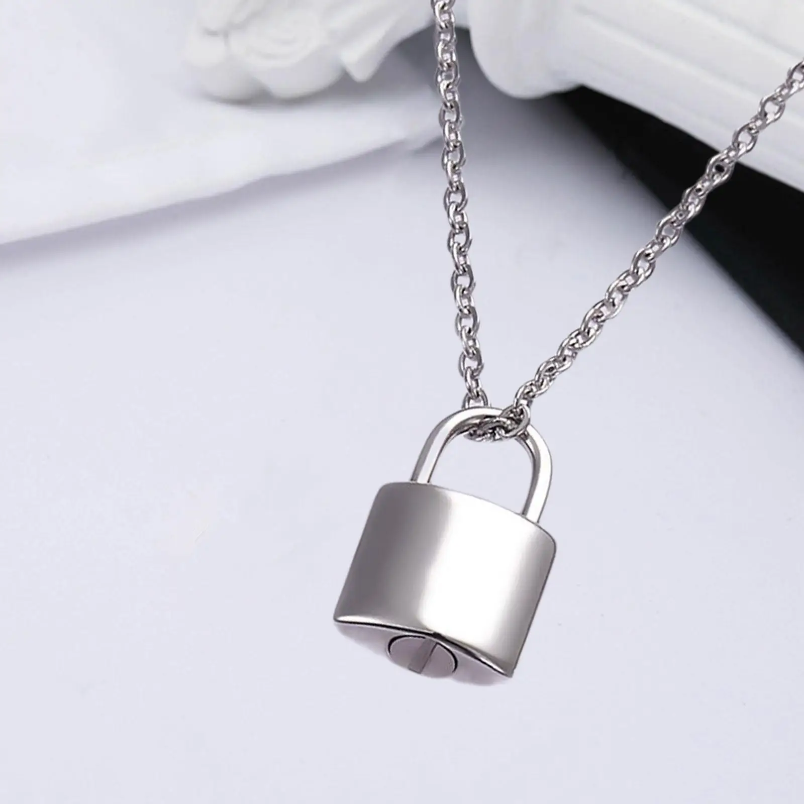 Stainless Steel Padlock Ashes Urn Pendant Necklace Cremation Memorial Keepsake Jewelry for Mom Dad Women Men Adjustable
