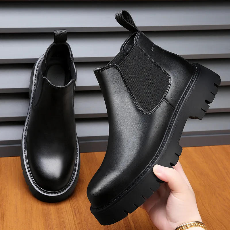 

2025 Korean Edition British Trendy Men's Casual High Top Leather Shoes Business Retro Simple Leather Boots Sleeve Short Boots