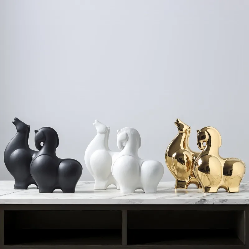 

Modern Horse Statue, Suitable for Home and Office Decoration, Used for Living Room, Entrance, and Cabinet Layout