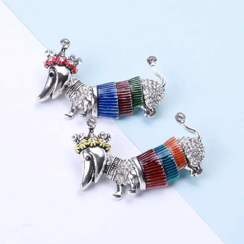 Rhinestone Dachshund Brooches for Women Unisex Enamel Animal Dog Pins Event Party Backpack Decoration Clothes Accessories