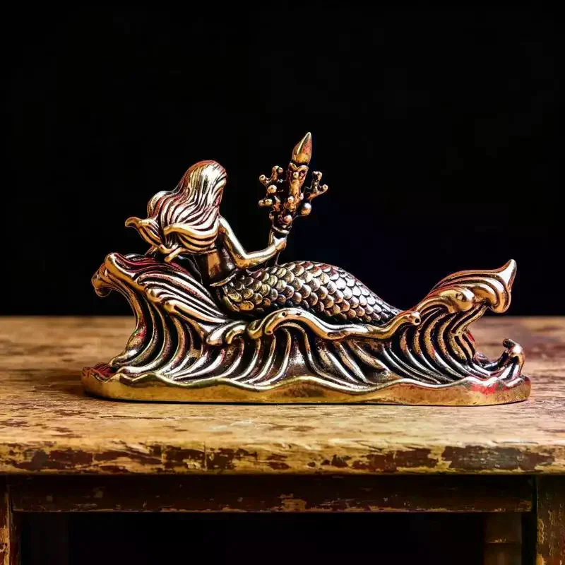 Vintage Metal Mermaid Statue Mini Sea Goddess Figurine Retro Alloy Sculpture Desktop Home Aquarium Decor Ornament