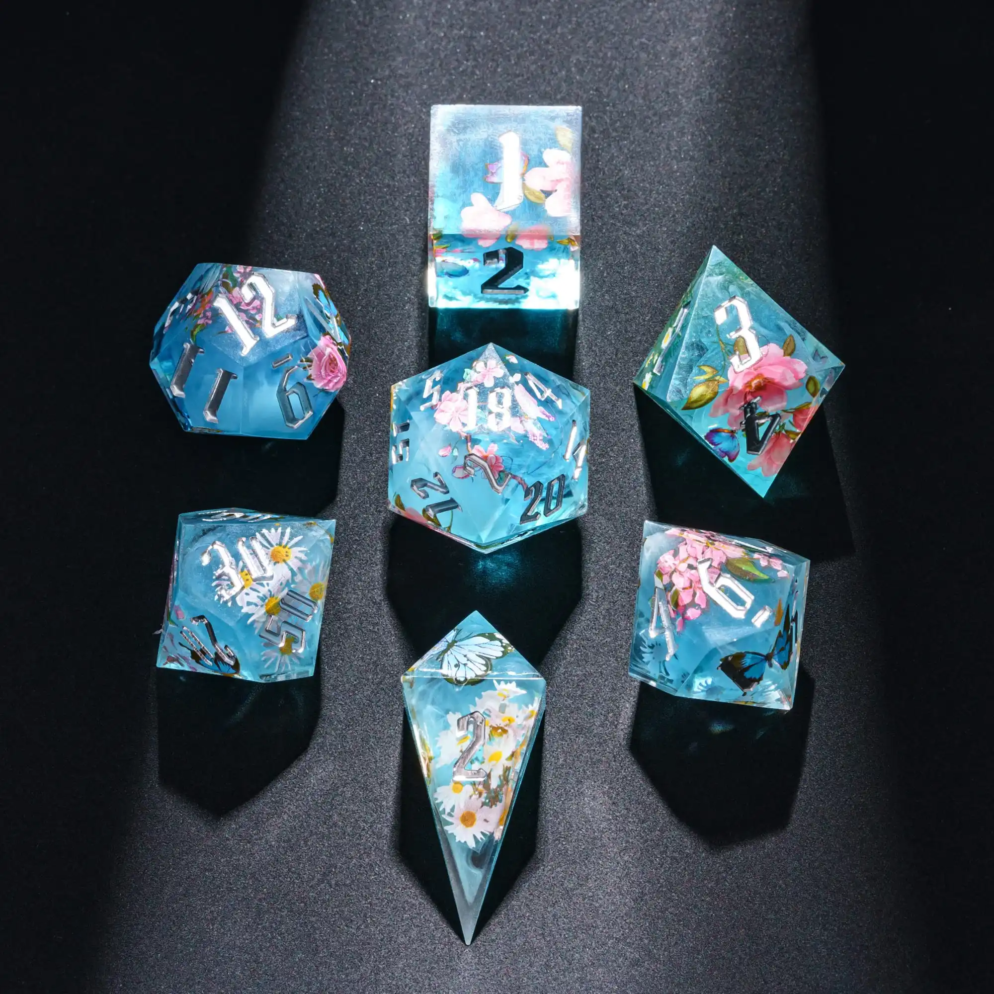 

Butterfly DND Dice Sharp Edges Handmade Sticker Polyhedral Dice Set 7Pcs Delicate D&D Dices for Role Playing Board Game TRPG