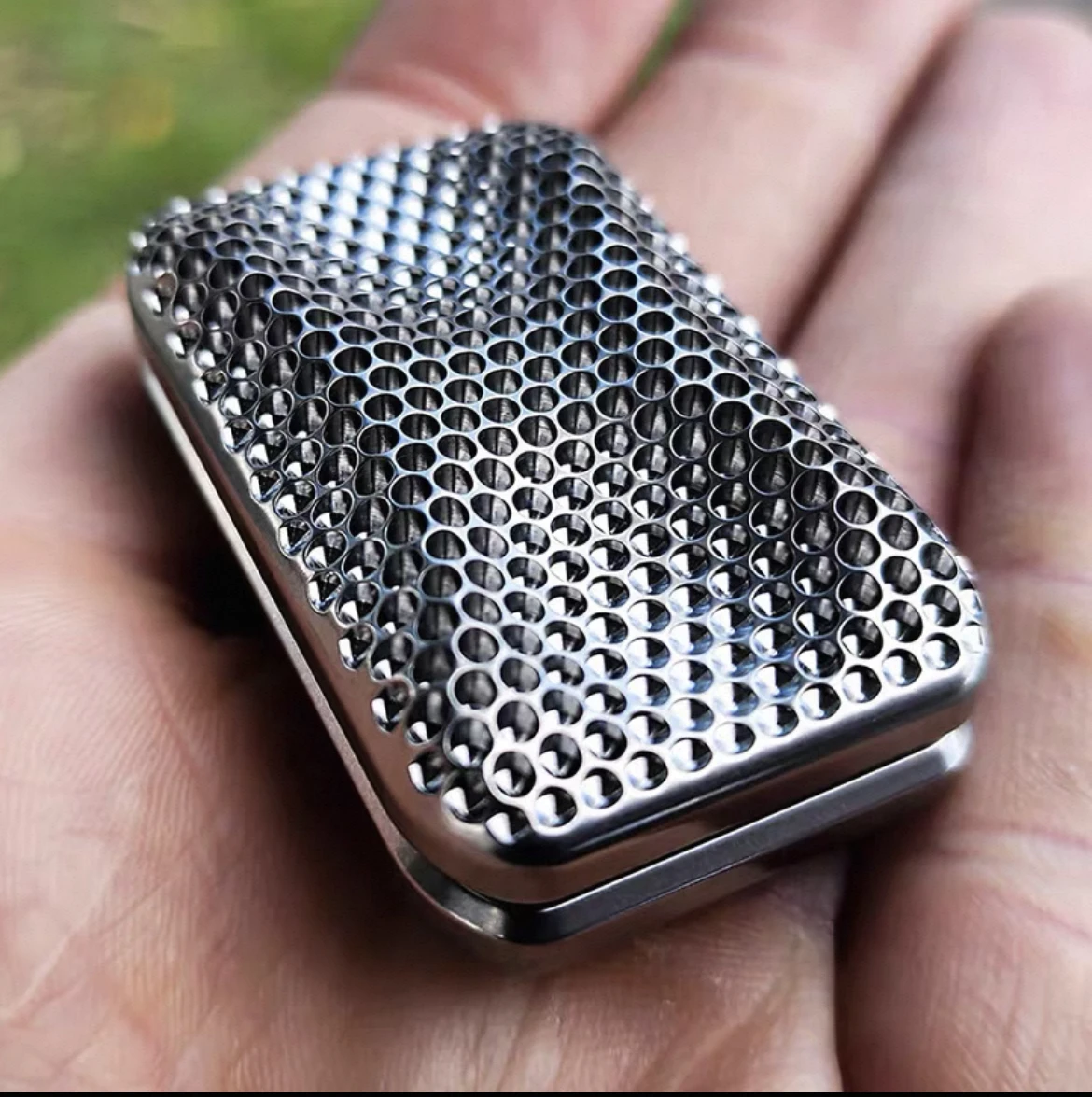 

Verkk Коралловый Коралловый Куст EDC Циркониевый Сплав Механические Металлические Картки На Кончиках Пальцев Декомпрессионные Игрушки