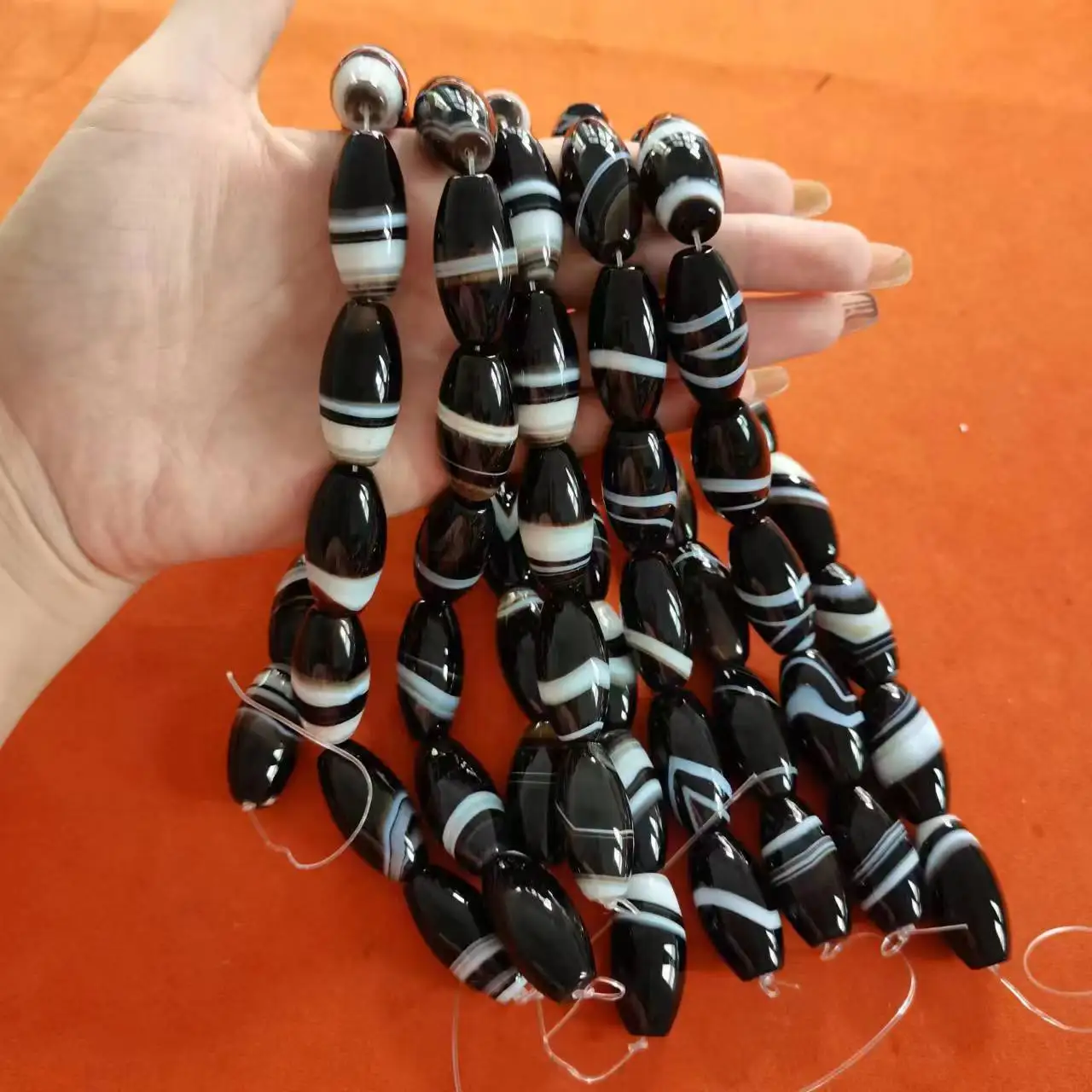 1pcs/lot natural stone homologous wide stripe wrapped silk old agate beads black white long bulk accessories gem jewelry amulet