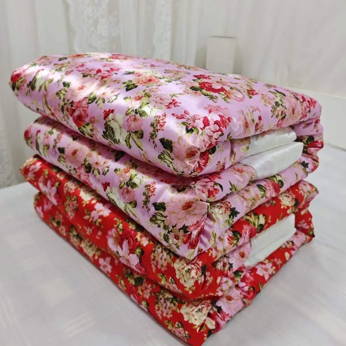 

No Cotton Filling Glossy satin silk cover with zipper Floral print bedspread home bedding