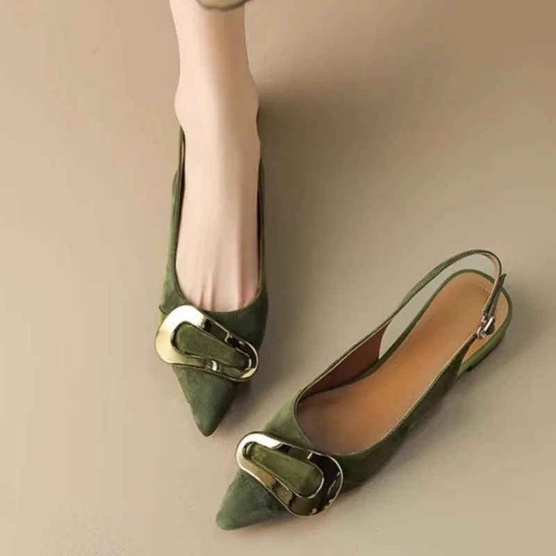 Zamszowe buty damskie szpiczasty nosek modne sandały 2024 lato nowy Slingback projektant sukienka kapcie Casual slajdy Chaussure Femme