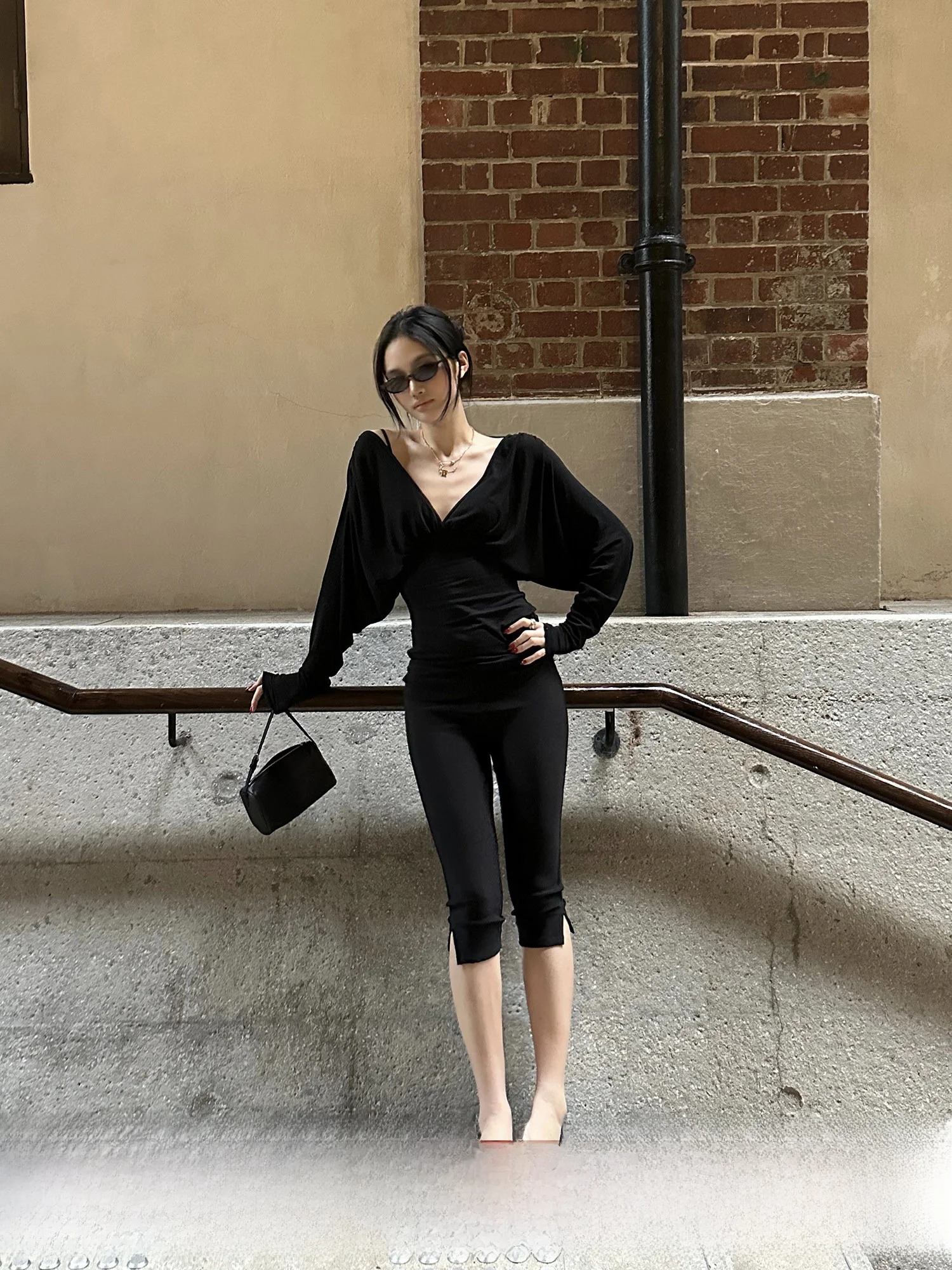 

Rovente Bla Deep V-ne Long Sve Slim Fit T-irt Spring Casual Wear Ladies Faion Set Sexy Girl irt Top Ensemble