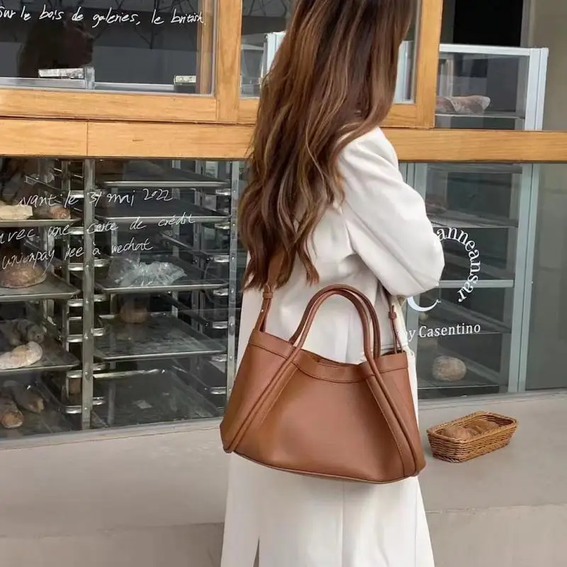 New Vintage Tote Bag One Shoulder Crossbody Bag Versatile Commuter Litchi Pattern Soft Leather Large Capacity Handbag