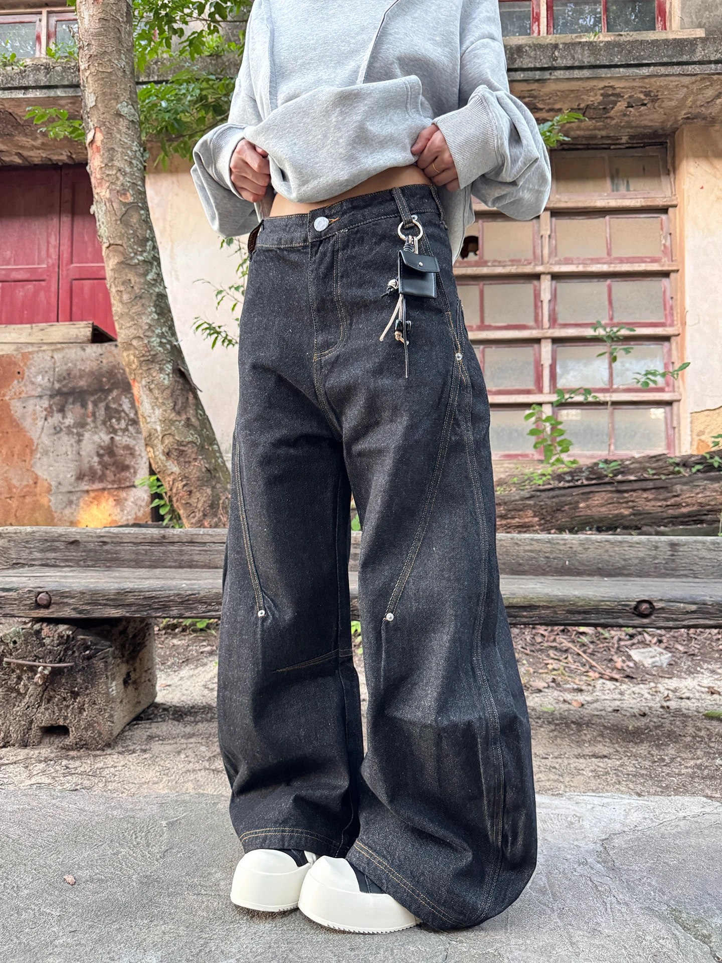 

Retro American High Street Denim Black Jeans Deconstructed Design Sensation Hanging Decoration Wide Leg Silhouette Casual Pants