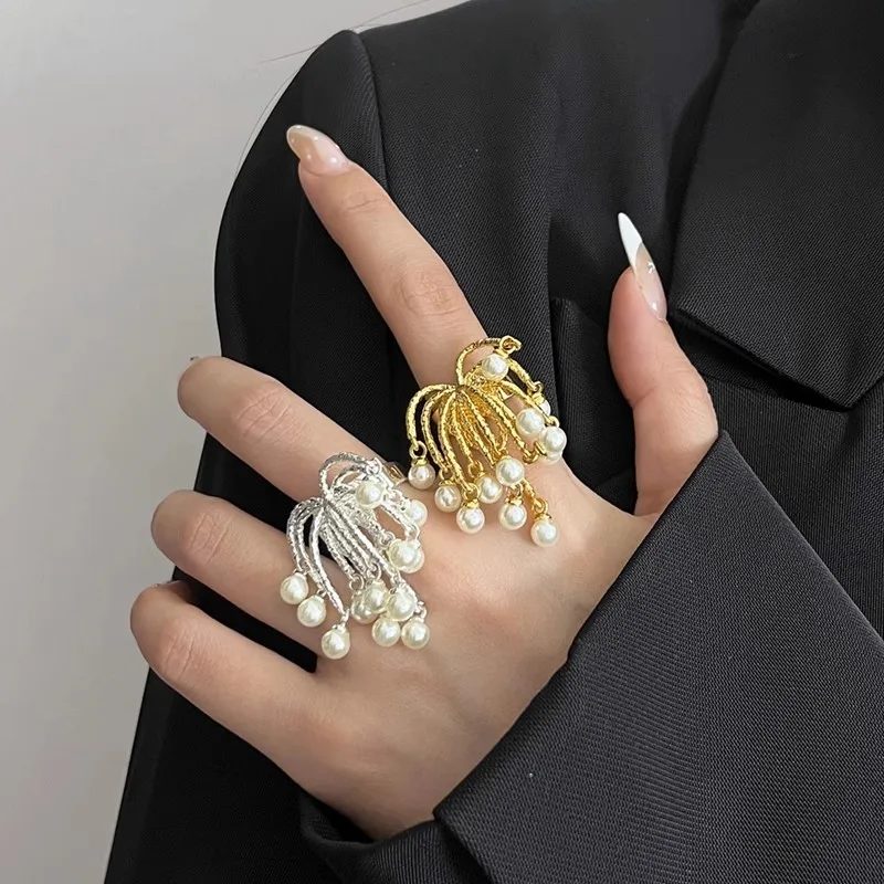 

Vintage Metal Pearl Tassels Open Adjustable Ring for Women Exaggerated Party Jewelry Wedding Accessories