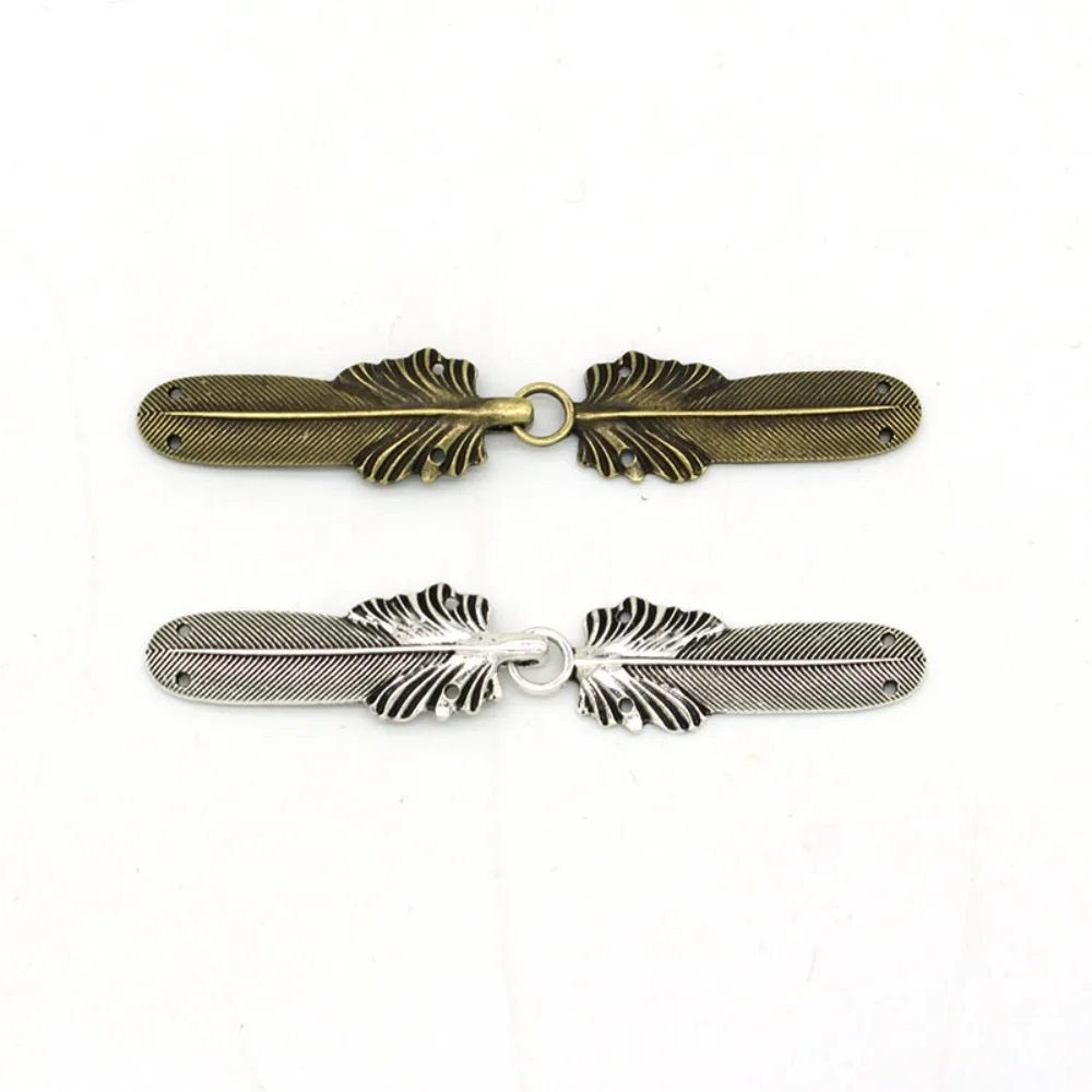 Retro Sweater Shawl Clips Feather Cardigan Collar Brooch Clips Dress Shirts Back Cinch Clip for Female Girls Women Clothing