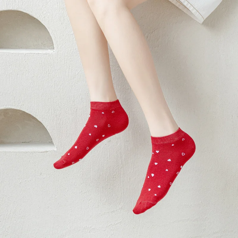 Fashion New Women Cute Cartoon Cotton Sock Spring Summer Lady Girl Strawberry Heart-Shaped Kawaii Socks For Women Wholesale