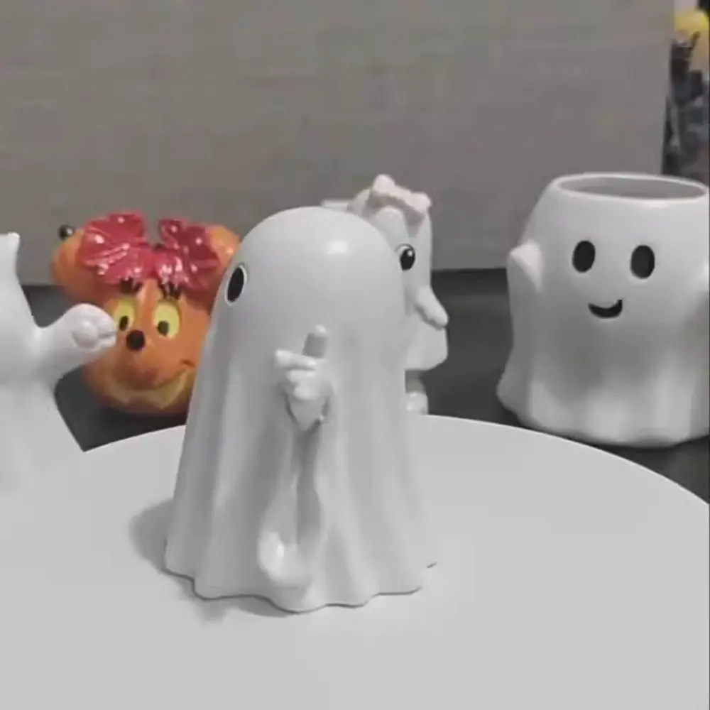 Cute Ghost Pen Holder Funny Portable Desktop Decoration Ornament Creative Decorative Halloween Ghost Figurine Home