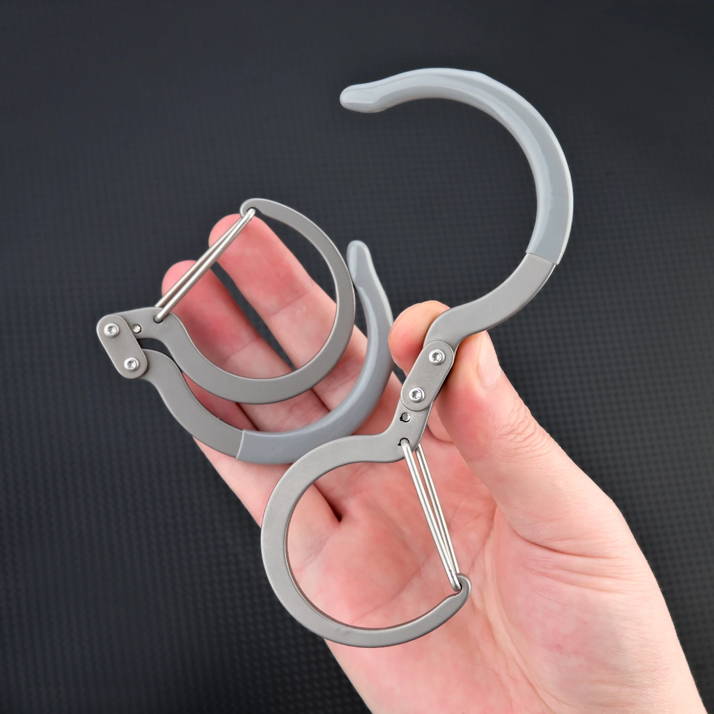 New Mini Foldable Titanium Alloy S-Type Table Bag Hook, 20KG Non-slip Portable Purse Hanger for Office Cafe
