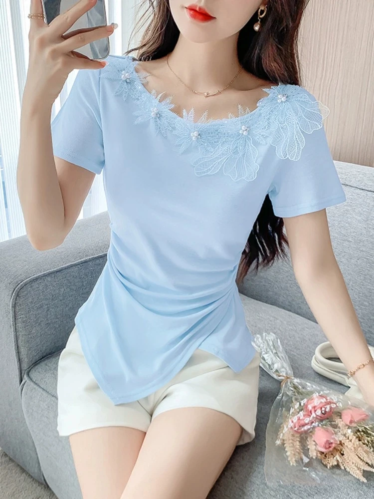 

Three-dimensional flower round neck short T-shirt women's summer unique design sense irregular waist collection top
