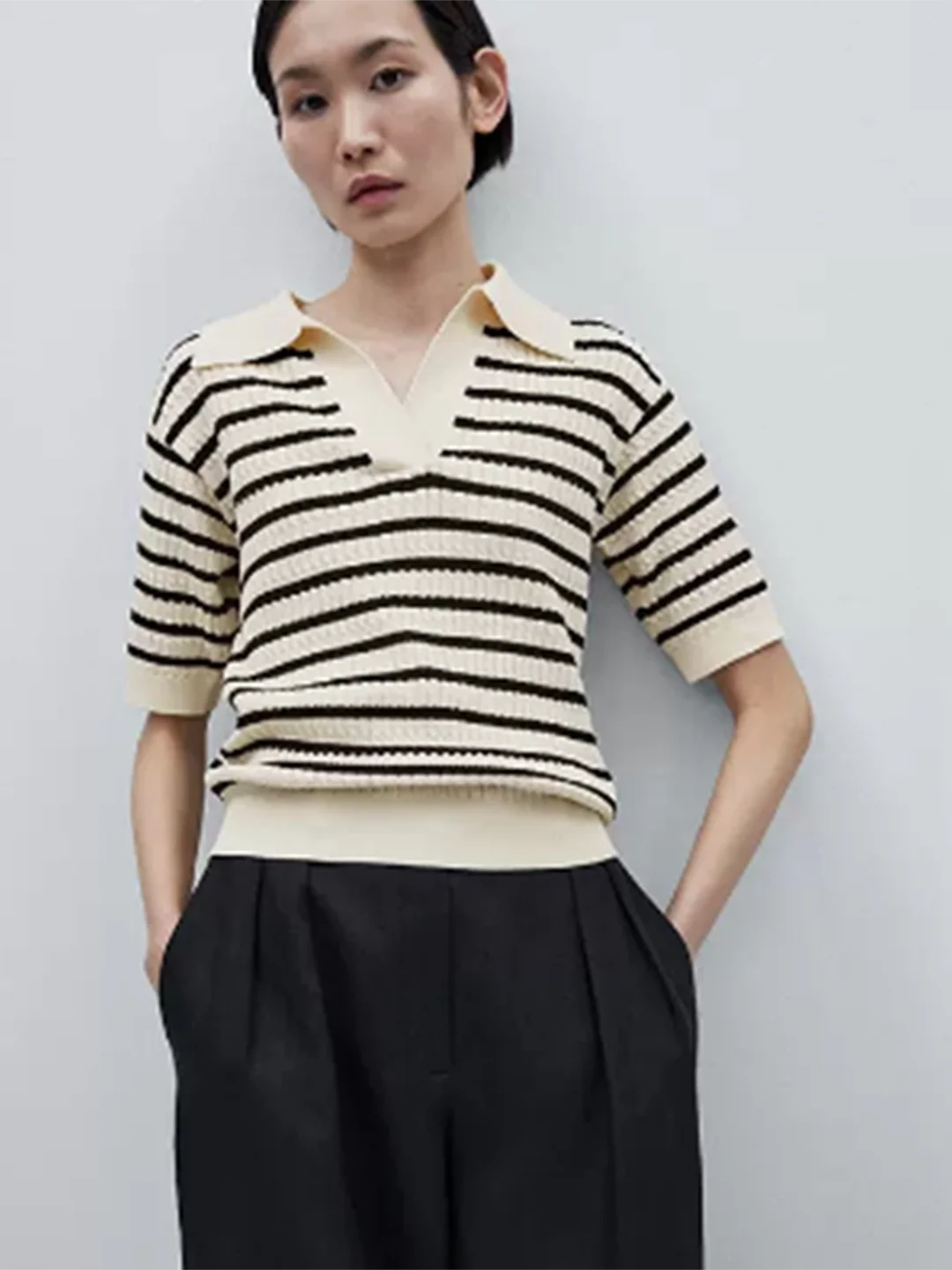 

Вязаная футболка с эффектом похудения, повседневная, с коротким рукавом, V-образным вырезом, женская, весна-лето, новинка, в полоску