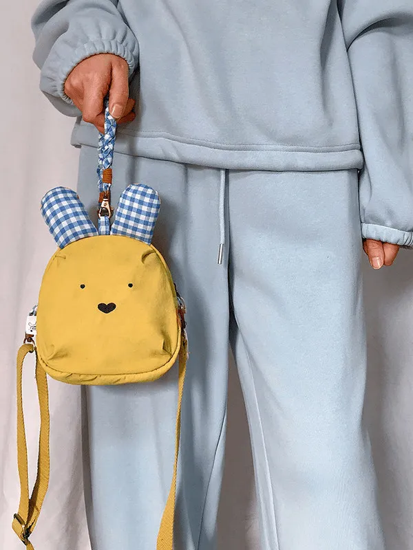 

Мультяшная сумка-кроссбоди с длинноухим кроликом, весна 2026, новая коллекция, оригинальные нишевые милые сумки для телефона, на плечо, через плечо, для женщин