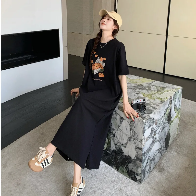 Abito t-shirt a maniche corte stile coreano casual allentato Abito lungo estivo da donna Abito longuette alla caviglia con scollo tondo e spacco allentato