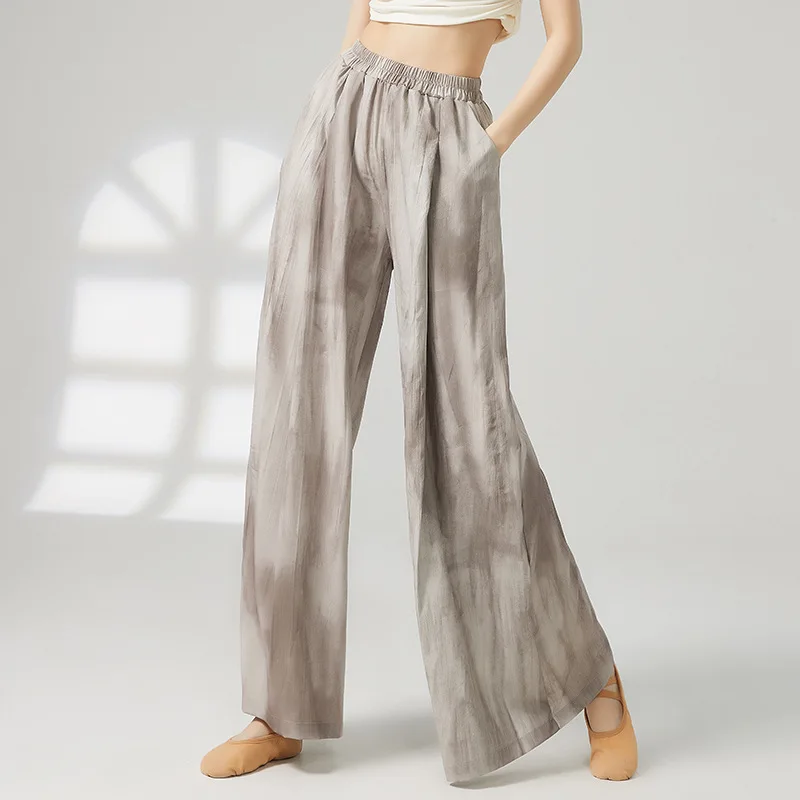 2025 Nuova danza classica cinese che scorre drappo pieghettato pantaloni a gamba larga pantaloni da danza moderna da donna pantaloni per esercizi per il corpo yoga