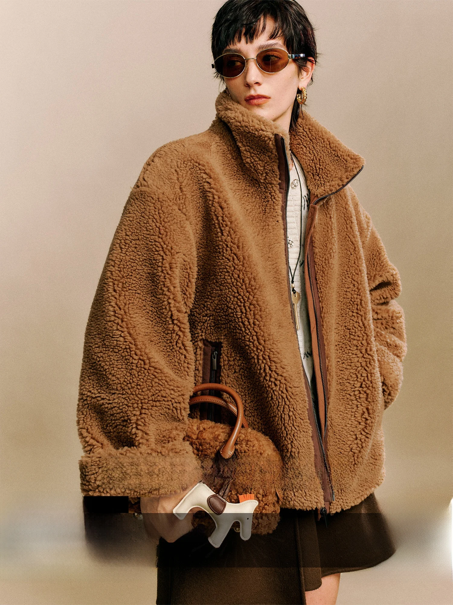 CA Brown Bear Camel Fur earling Zipper Long Sve Stand Collar Cappotto invernale da donna in pelle casual di media lunghezza