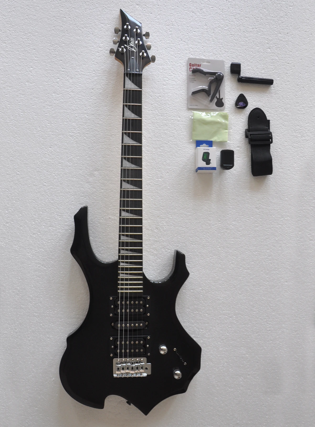 Black Electric Guitar Guitar Sycamore Wood Body Accept Customization