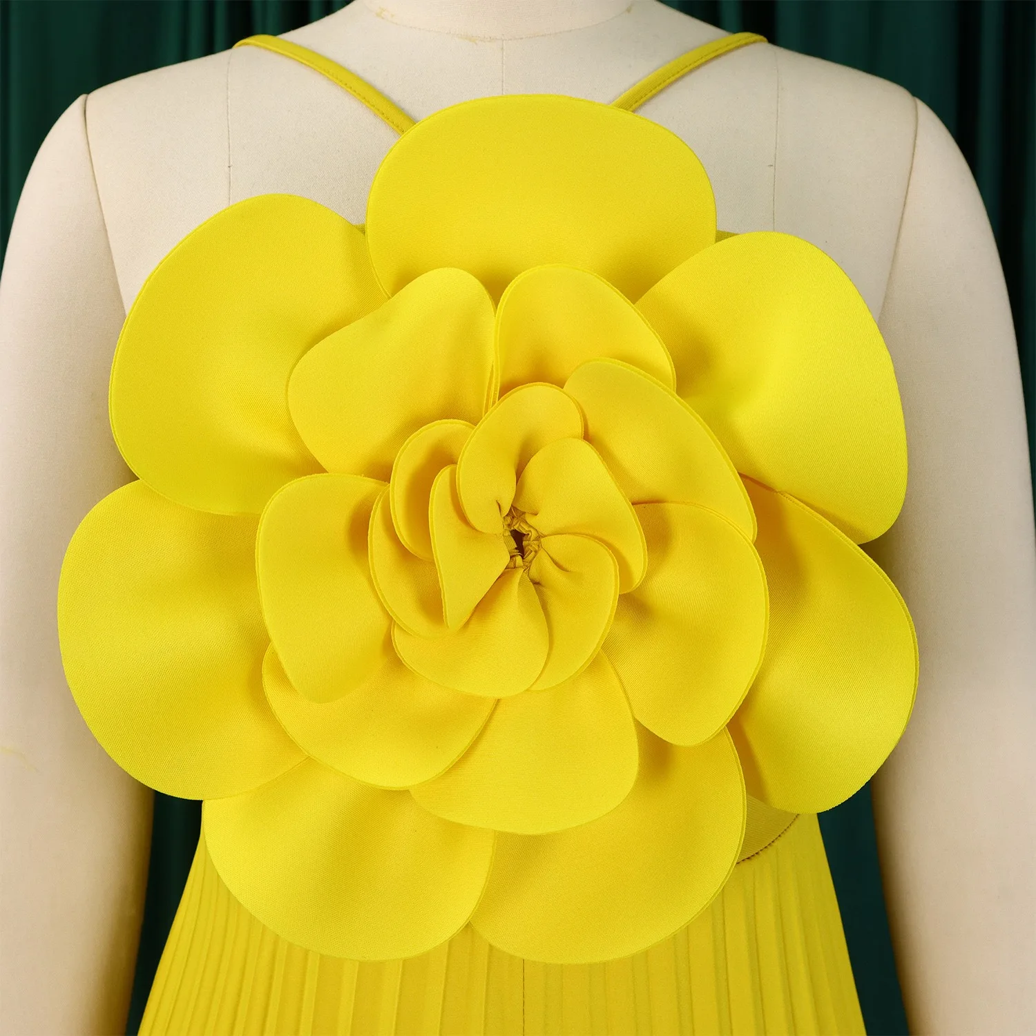 จีบเซ็กซี่Jumpsuits & Rompersสําหรับผู้หญิงHalterแขนกุดดอกไม้ตกแต่งเอวสูงกางเกงขากว้างแฟชั่นOveralls Hot