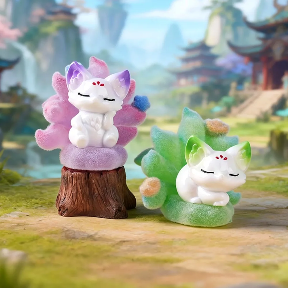 Ancient Nine Tailed Fox Mini Resin Figurine Cute Kawaii Mythical Beast Desktop Ornament Home Office Tabletop Decor Holiday Gifts