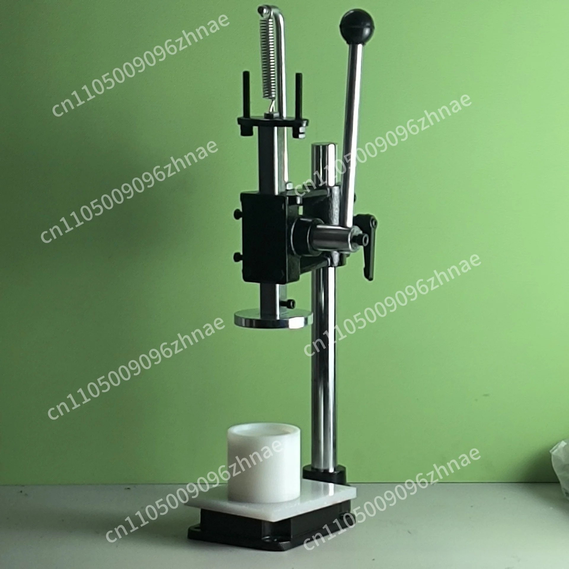 

Heavy-duty Bath Salt Press Machine Adjustable Height Diy Soap Bath Salt Ball Shampoo Cake Pressing Machine