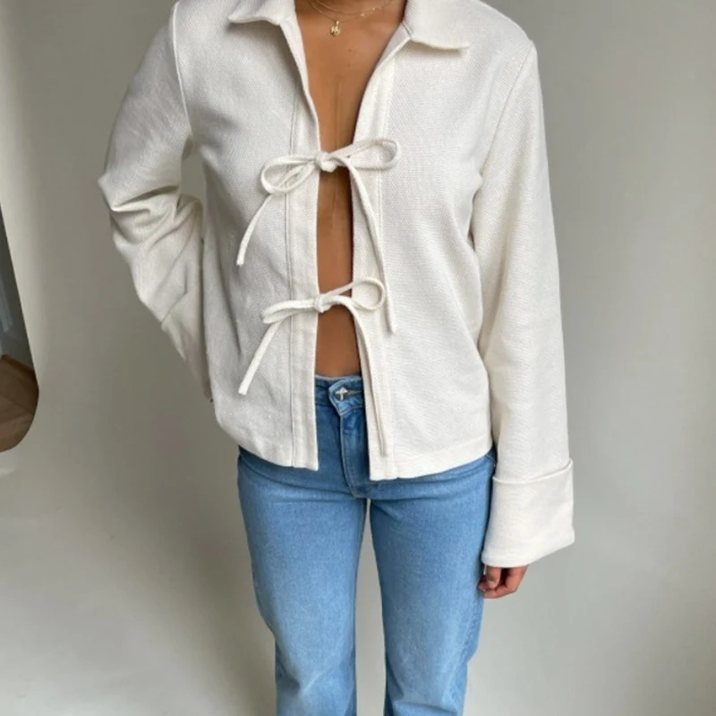 Y2K Aesthetic T-shirt Women Sexy Crop Tops Fashion Solid Color Tie-Up Front Lapel Neck Long Sleeve Cardigans Blouse Streetwear