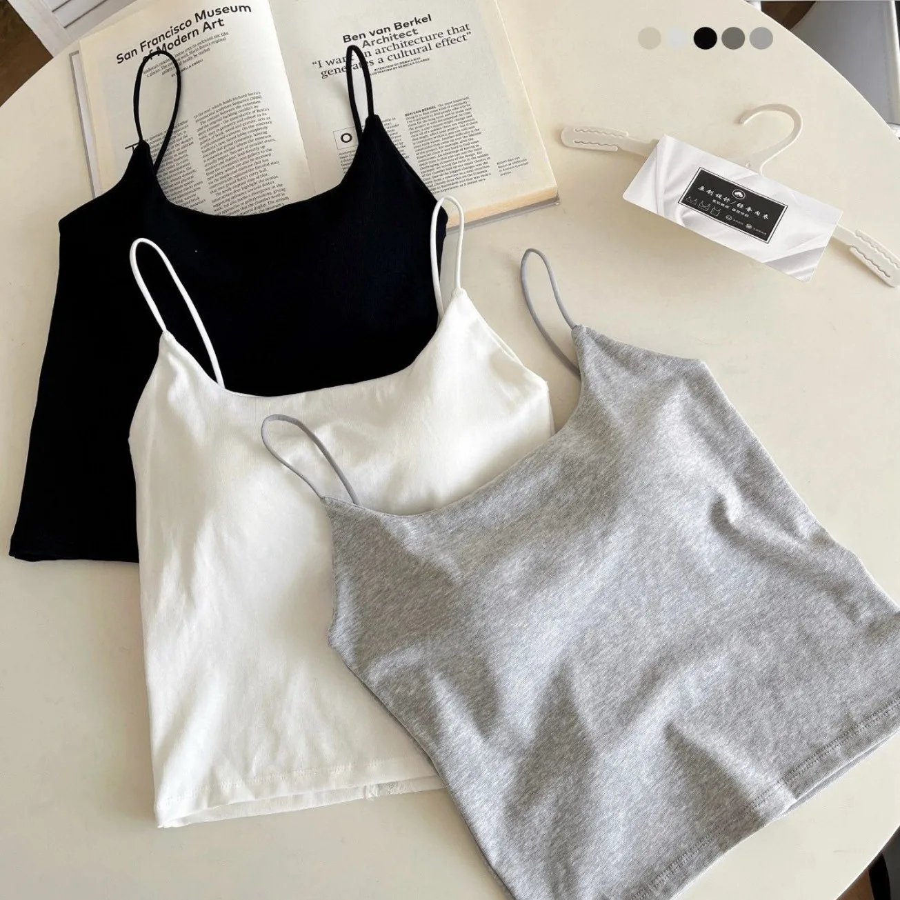 

Basic Solid Camis Casual Sleeveless Spaghetti Strap Crop Top Square neck Tank tops With Built In Bra y2k Summer women Clothing