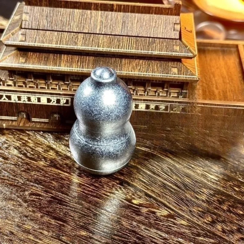 gourd, paragraph hovering car ornament, decompression toy office, birthday gift decompression