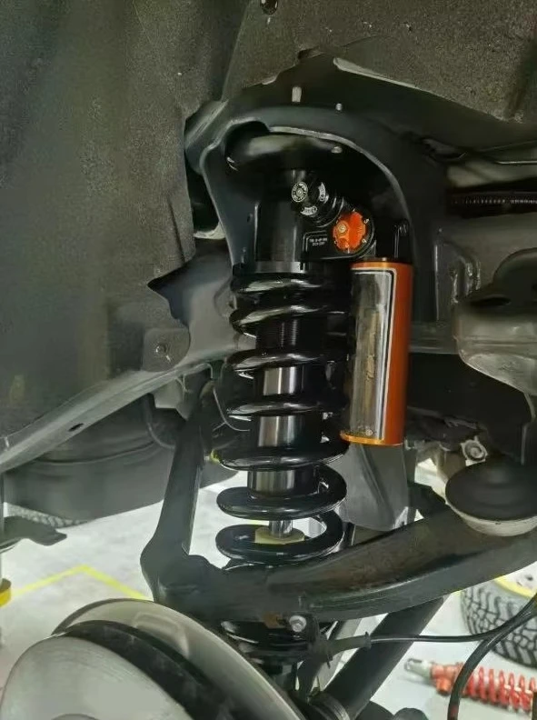 طقم ممتص صدمات النيتروجين عالي الأداء من الفولاذ الكربوني متوافق مع بورش كايين 955/957/958