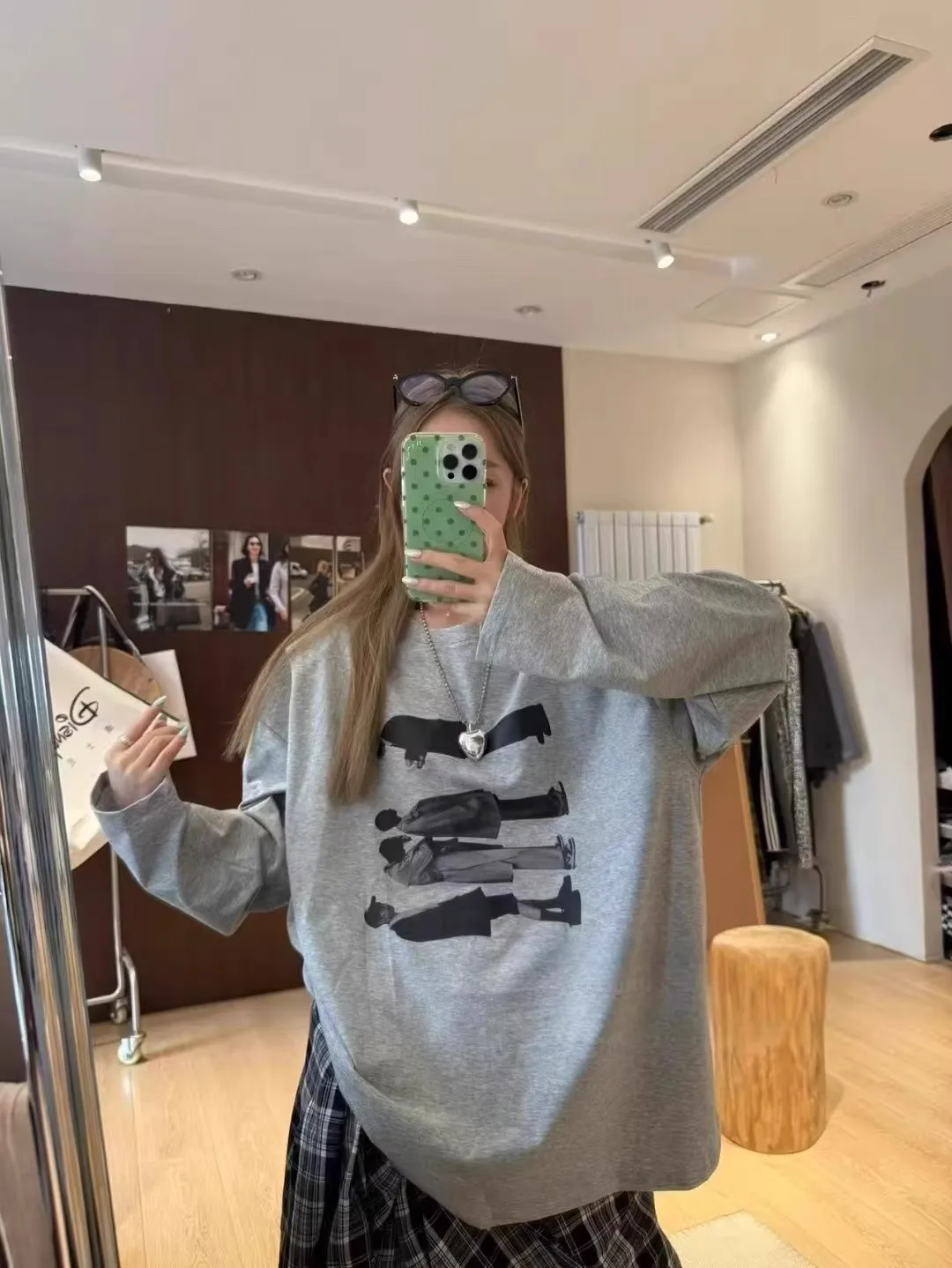 T-shirt a Maniche Lunghe Oversize da Donna, Novità Inizio Autunno, Stile Casual e Comodo, con Spalle Imbottite e Stampa Caratteristica Americana
