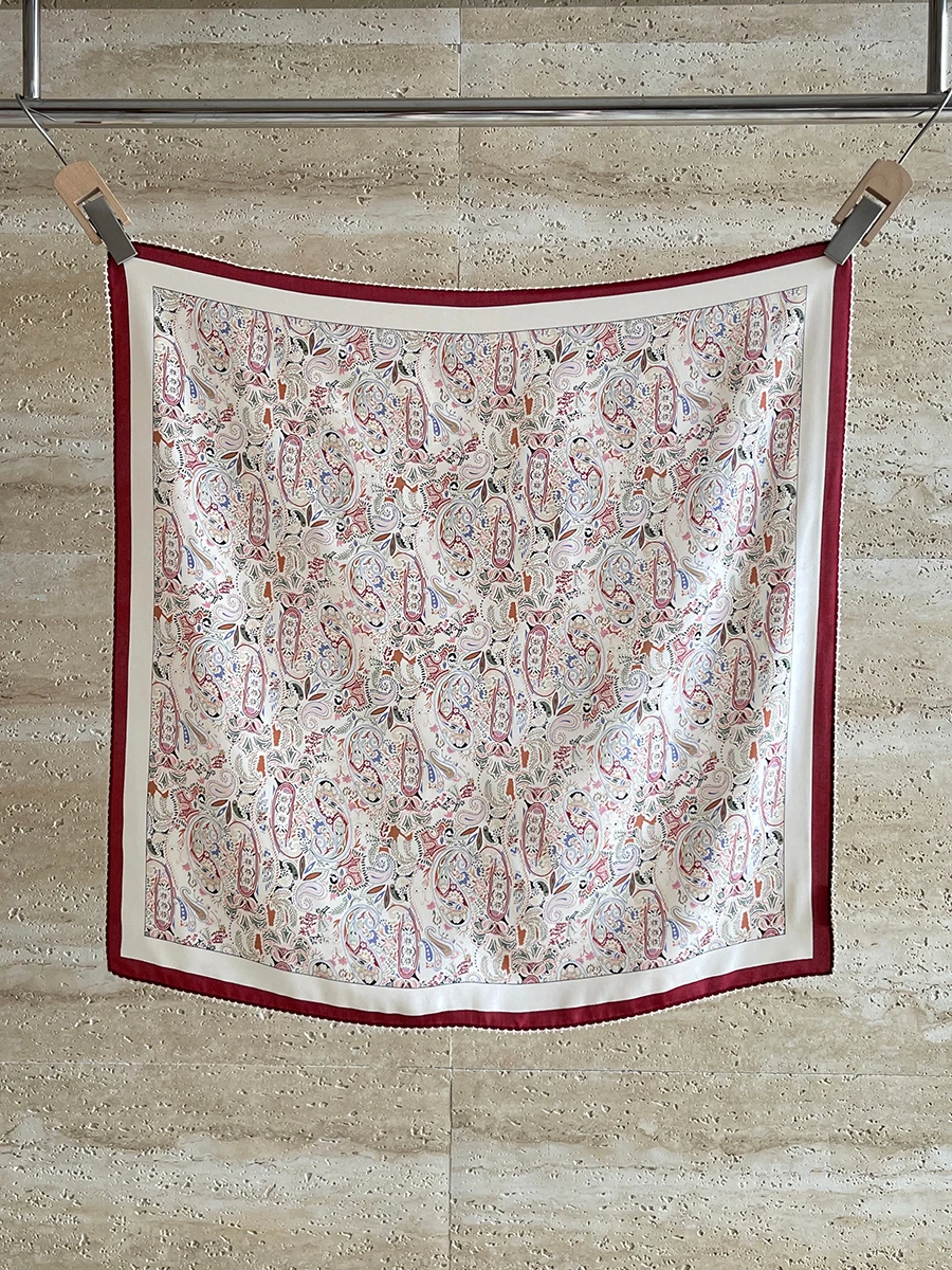 

Small Silk Scarf 65CM Luxury Designer Shawls Square Bandanas Head Hair Neck Decoration Lover Mother Christmas Gift