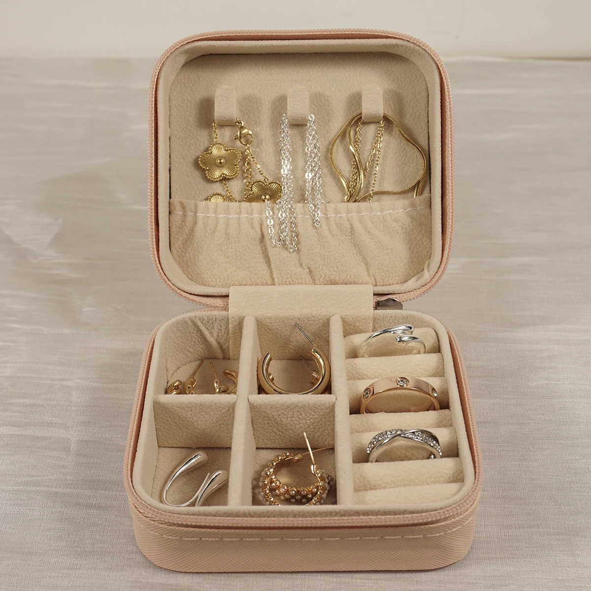 Mini caja de almacenamiento de joyas portátil, organizador de viaje, estuche de joyería, almacenamiento de cuero, pendientes, collar, anillo,
