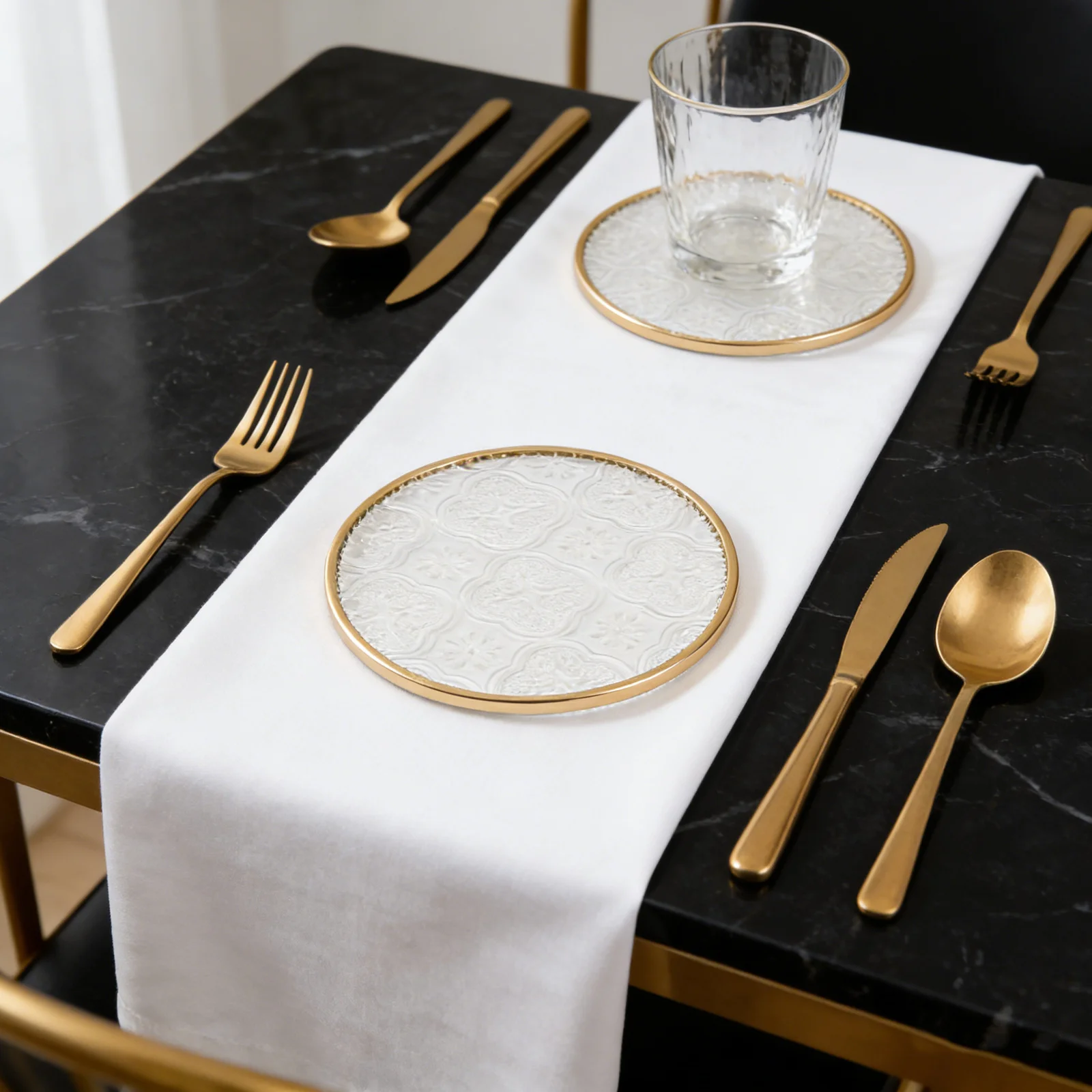 

2Pcs 4 Inch Golden Brim Glass Coasters Transparent Round Embossed Cup Mats Chinese Style Drink Holders for Coffee Table Decor