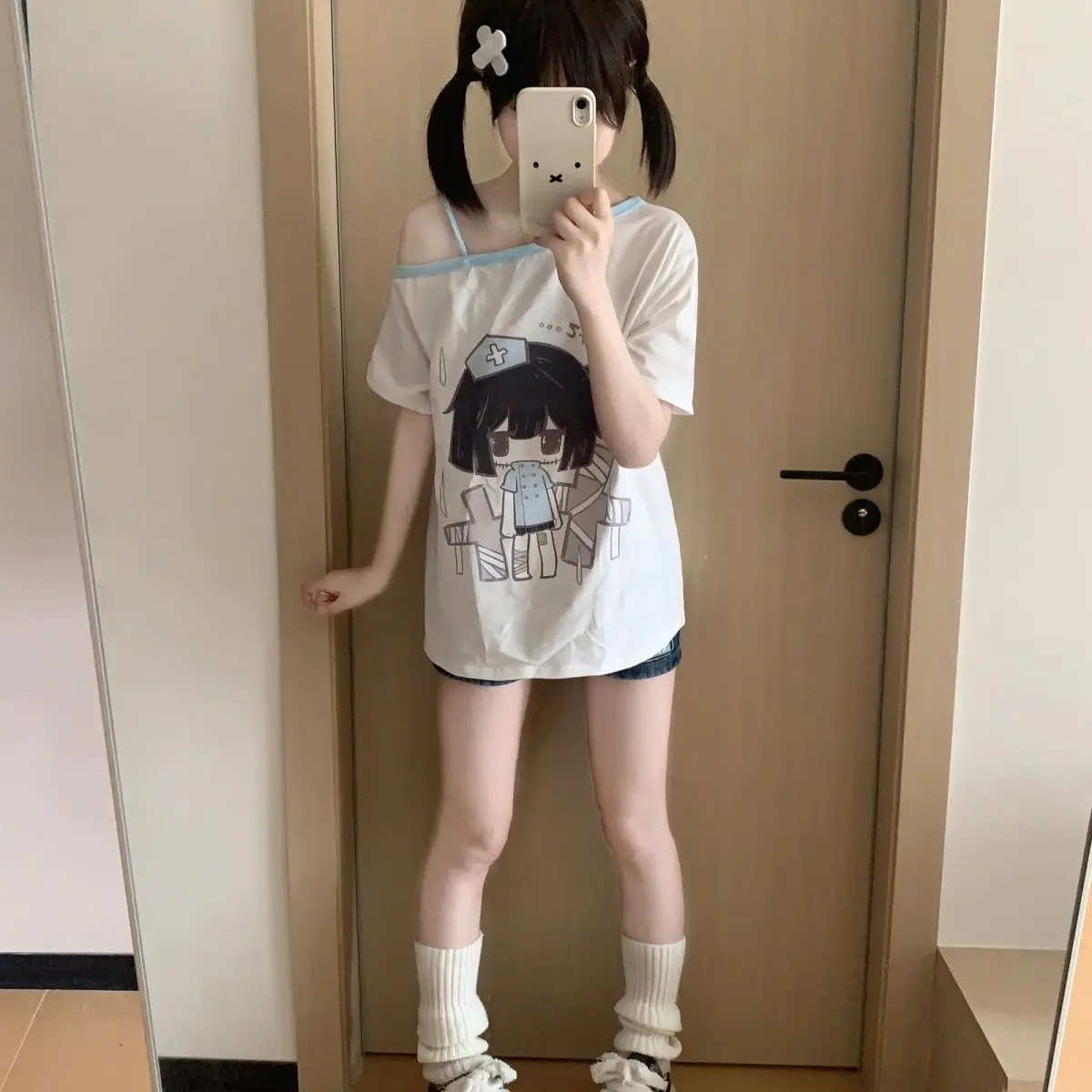 

Japanese Subculture Disease Girl Print Off Slanted Shoulder Short Sleeved T-shirt Summer Casual Loose Cotton Graphic T Shirts