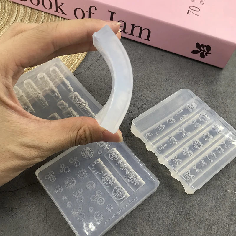 Silicone Nail Mold Swan Wings Butterfly Knot Love Gear Clock Relief Nail Decoration Tool DIYHigh temperature resistant mold